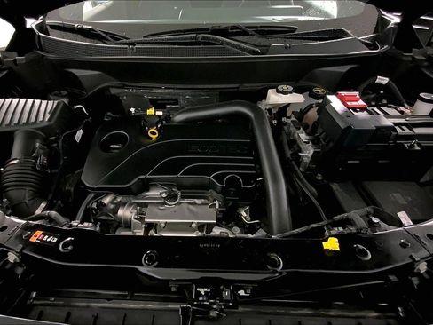 Used 2025 Chevrolet Equinox LT image 10