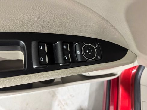 Used 2018 Ford Fusion SE w/ Equipment Group 602A FWD image 18