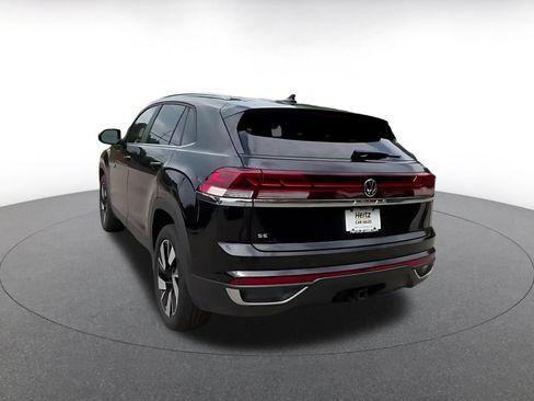 Used 2025 Volkswagen Atlas Cross Sport SE FWD image 10