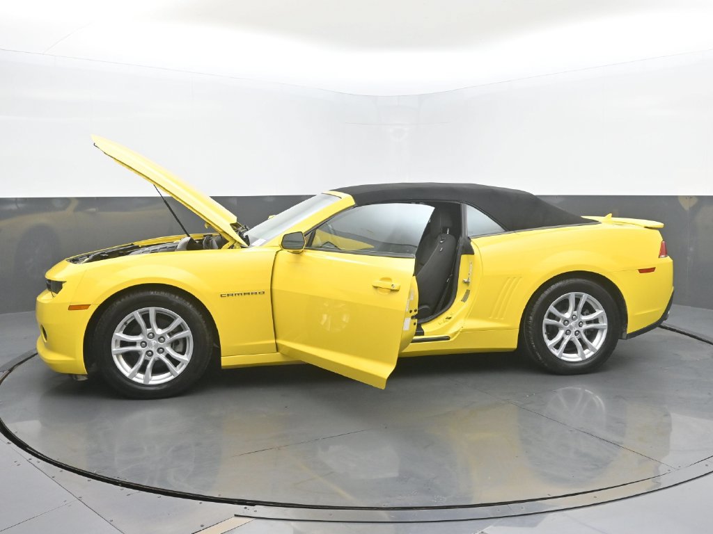 Used 2015 Chevrolet Camaro LT RWD image 58
