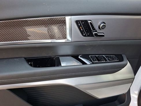 New 2026 Cadillac Vistiq Luxury AWD/4WD image 8