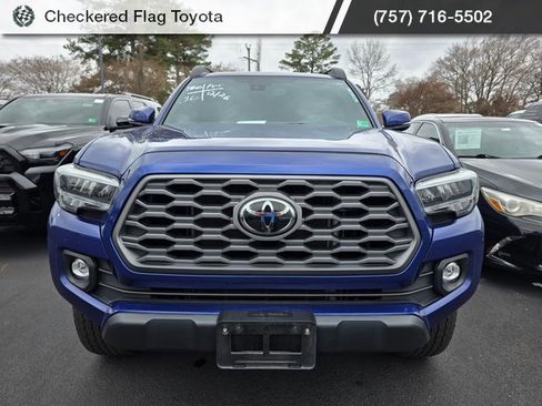 Used 2023 Toyota Tacoma TRD Off-Road image 2
