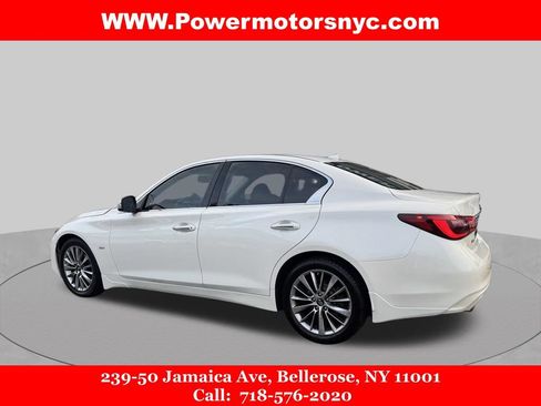 Used 2018 INFINITI Q50 Luxe w/ Essential Package (3.0T Luxe) AWD/4WD image 3