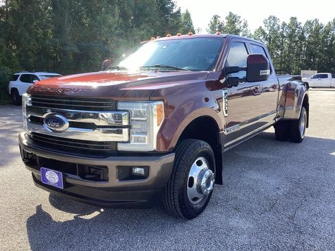 Used 2017 Ford F350 King Ranch w/ King Ranch Ultimate Package AWD/4WD image 3