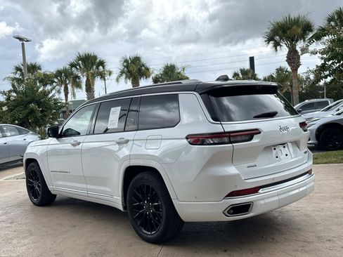 Used 2023 Jeep Grand Cherokee L Summit w/ Advanced Protech Group IV AWD/4WD image 7