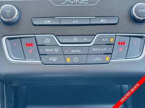 Used 2020 Ford Fusion SEL FWD image 5