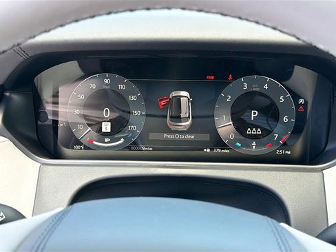 New 2026 Land Rover Range Rover Velar Dynamic SE AWD/4WD image 39