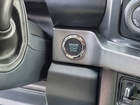 Used 2024 Ford F250 Platinum image 26