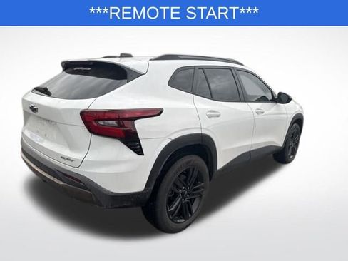 Used 2025 Chevrolet Trax ACTIV image 6