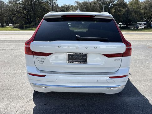 Used 2023 Volvo XC60 B5 Plus w/ Protection Package Premier image 4