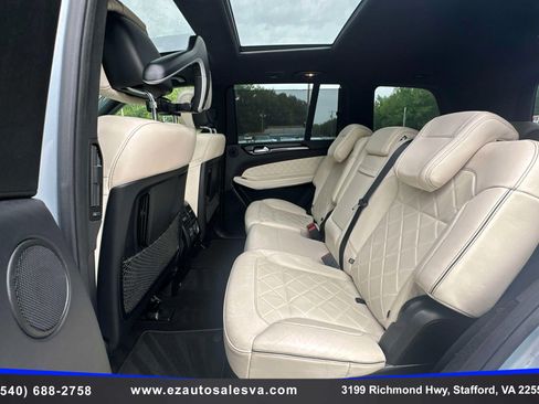 Used 2017 Mercedes-Benz GLS 550 4MATIC image 25