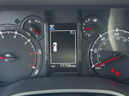 Used 2021 Toyota 4Runner Trail Special Edition AWD/4WD image 24
