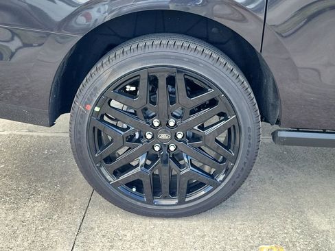 New 2026 Ford Expedition Max Platinum AWD/4WD image 5