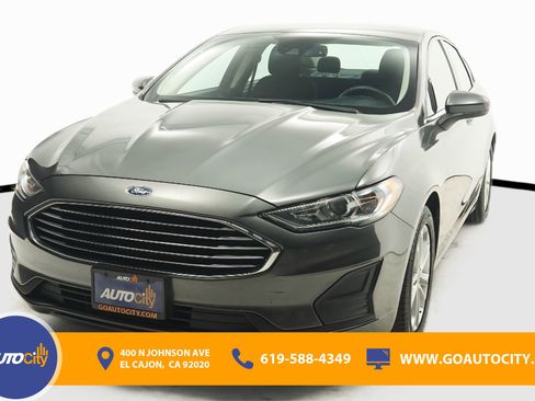 Used 2019 Ford Fusion SE FWD image 1