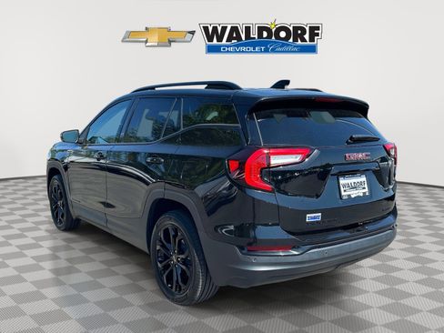 Used 2022 GMC Terrain SLT w/ Elevation Edition AWD/4WD image 4