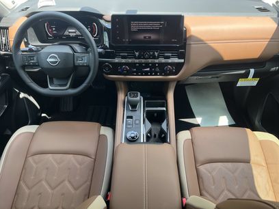New 2026 Nissan Pathfinder Platinum