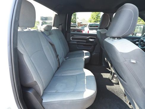 Used 2024 RAM 2500 Big Horn AWD/4WD image 29