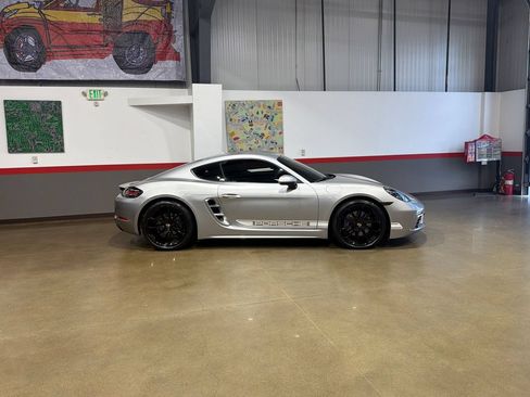 Used 2024 Porsche 718 Cayman RWD image 92