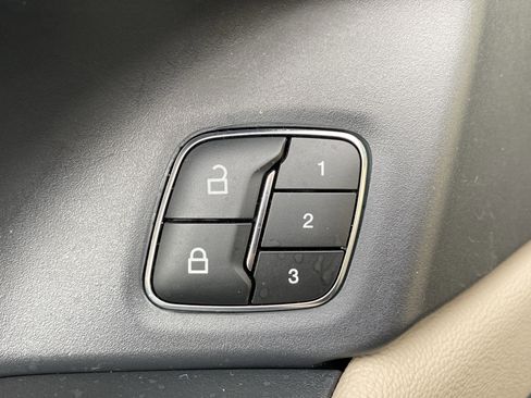 Used 2024 Ford Expedition Max Limited image 69