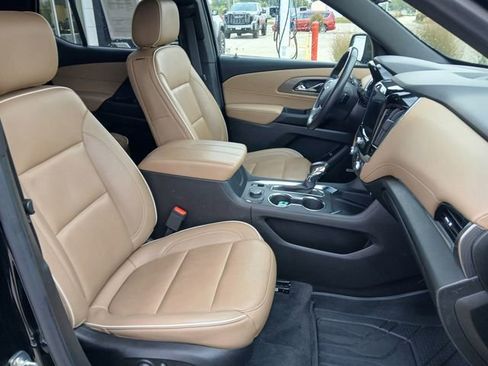Certified 2022 Chevrolet Traverse Premier image 19