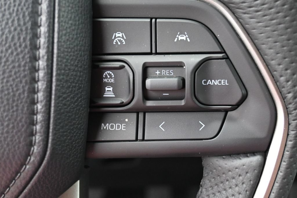 Certified 2026 Toyota Tacoma SR5 AWD/4WD image 17