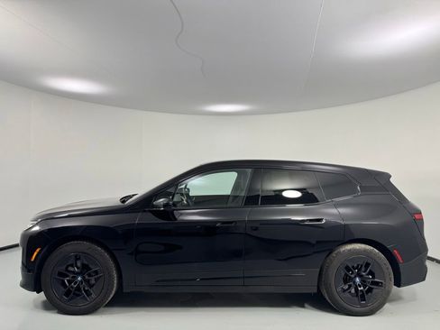 Used 2024 BMW iX xDrive50 w/ Convenience Package AWD/4WD image 4