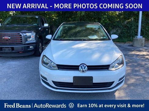 Used 2017 Volkswagen Golf SE FWD image 2