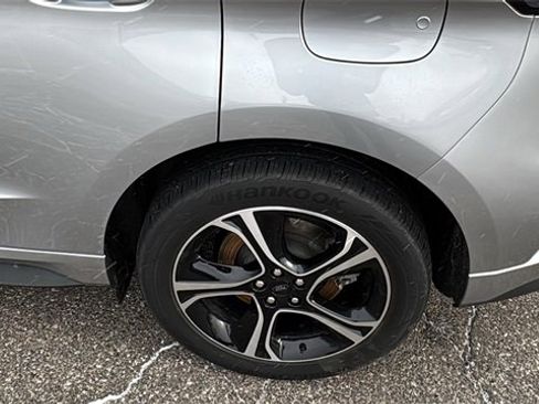 Certified 2023 Ford Edge ST image 26