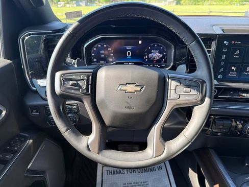 Used 2023 Chevrolet Silverado 1500 High Country w/ Technology Package AWD/4WD image 15
