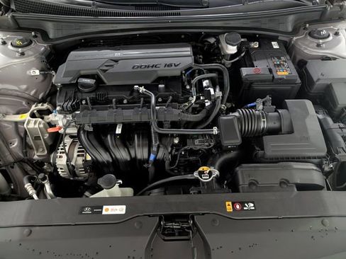 Used 2024 Hyundai Elantra SEL w/ Convenience Package FWD image 29