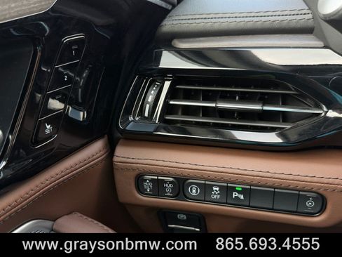 Used 2024 Acura MDX SH-AWD w/ Advance Package image 24
