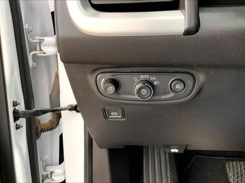 Used 2022 GMC Terrain SLT FWD image 36