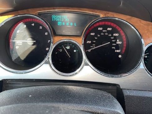 Used 2008 Buick Enclave CX image 9