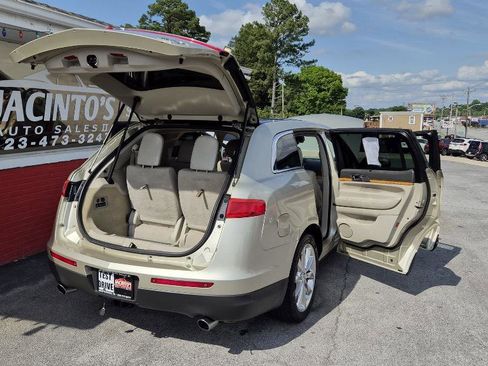 Used 2011 Lincoln MKT AWD w/ 201A Rapid Spec Order Code image 29