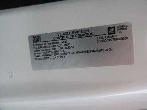 Certified 2022 Chevrolet Suburban LT w/ Luxury Package image 34