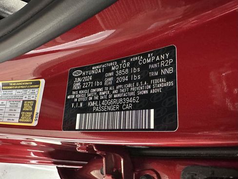Certified 2024 Hyundai Elantra SE FWD image 16