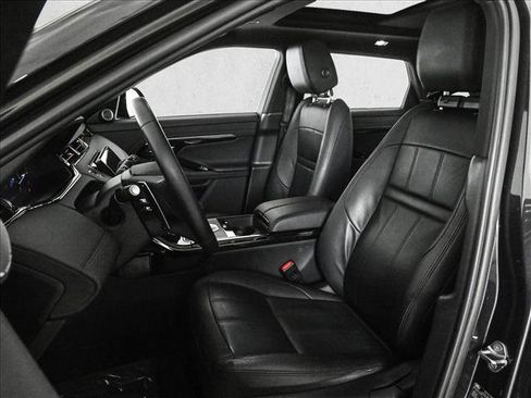 Used 2023 Land Rover Range Rover Evoque R-Dynamic SE image 17