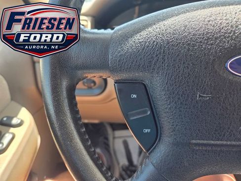 Used 2005 Ford Explorer XLT AWD/4WD image 14