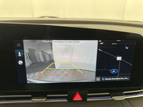 Certified 2024 Hyundai Elantra Blue image 18