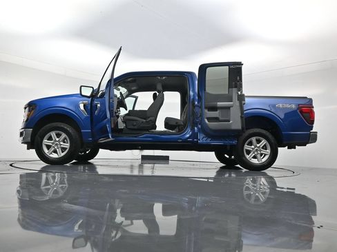 Used 2025 Ford F150 XLT AWD/4WD image 55