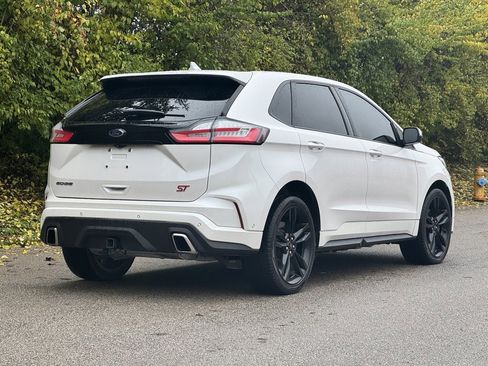Used 2019 Ford Edge ST w/ Equipment Group 401A image 5