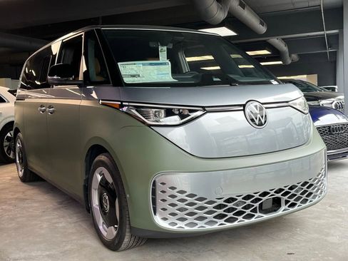 New 2025 Volkswagen ID. Buzz Pro S image 2