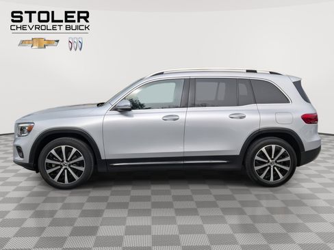 Used 2021 Mercedes-Benz GLB 250 4MATIC image 2