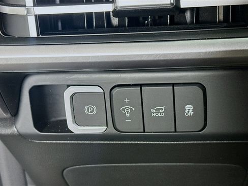 Used 2025 Hyundai Santa Fe SEL image 17