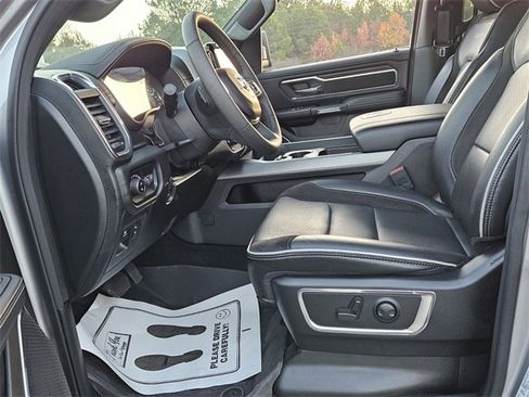 Used 2025 RAM 1500 Laramie image 6