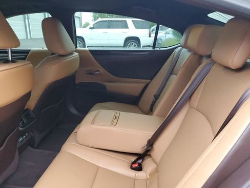 Used 2020 Lexus ES 350 w/ Premium Package FWD image 10