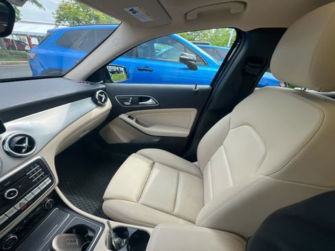 Used 2019 Mercedes-Benz GLA 250 4MATIC image 10