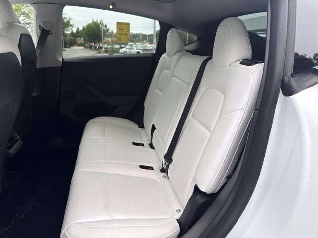 Used 2022 Tesla Model Y Long Range AWD/4WD image 15