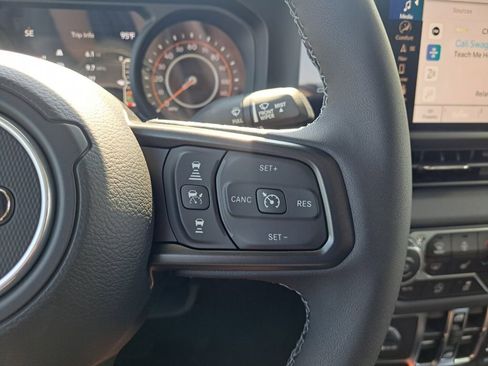 New 2025 Jeep Gladiator Mojave AWD/4WD image 13