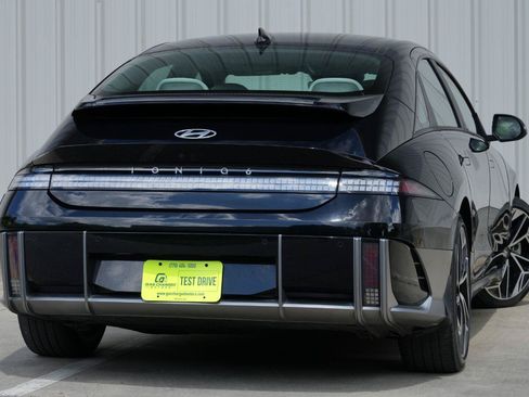 Used 2023 Hyundai Ioniq 6 SEL RWD image 4